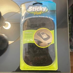 Sticky pad